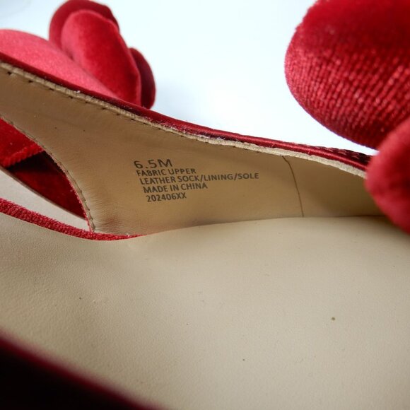 ANTONIO MELANI Ester Velvet Red Flower Heel Pumps Size 6.5 Pointed Toe NEW - Picture 9 of 16
